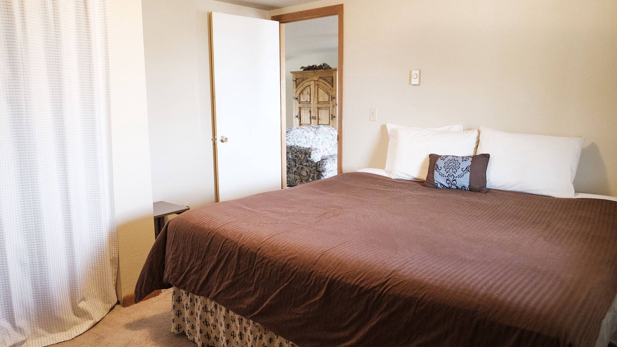 Kremmling Apartment | Kremmling Base Camp Apt. 2 Clean and Cozy apartment to base out of