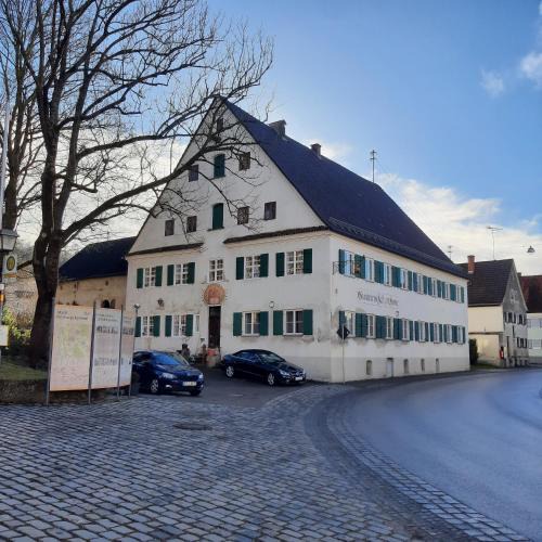 Neuburg an der Kammel Apartment | Kroneloft 4 Schlafzimmer 250 qm