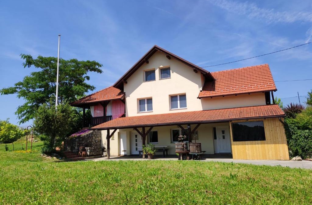 Pakrac Villa | KUĆA ZA ODMOR GRUNT