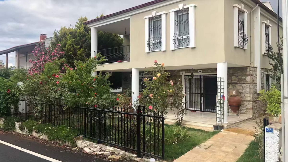 Kadnlar Denizi Mahallesi Villa | Kuşadası'nda Anadolu Evi Villası