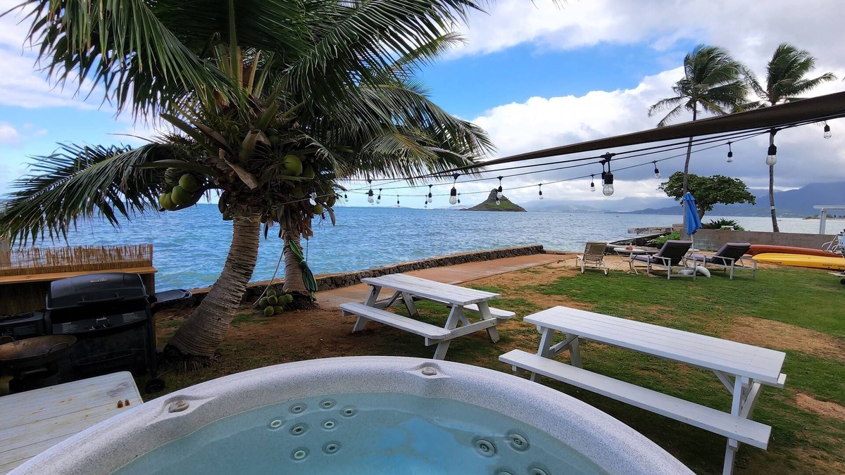 Kaneohe House | Kualoa Oceanfront Escape