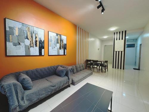Kampung Stampin Apartment | Kuching Cozy Comfort 07 - Home Stay GEM Suites 7 Pax near Airport & Saradise