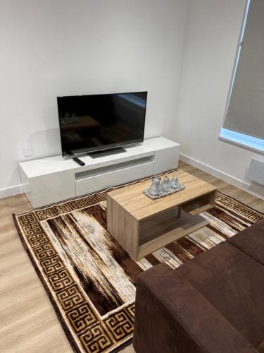 Bellingham Apartment | Kunzu terrace