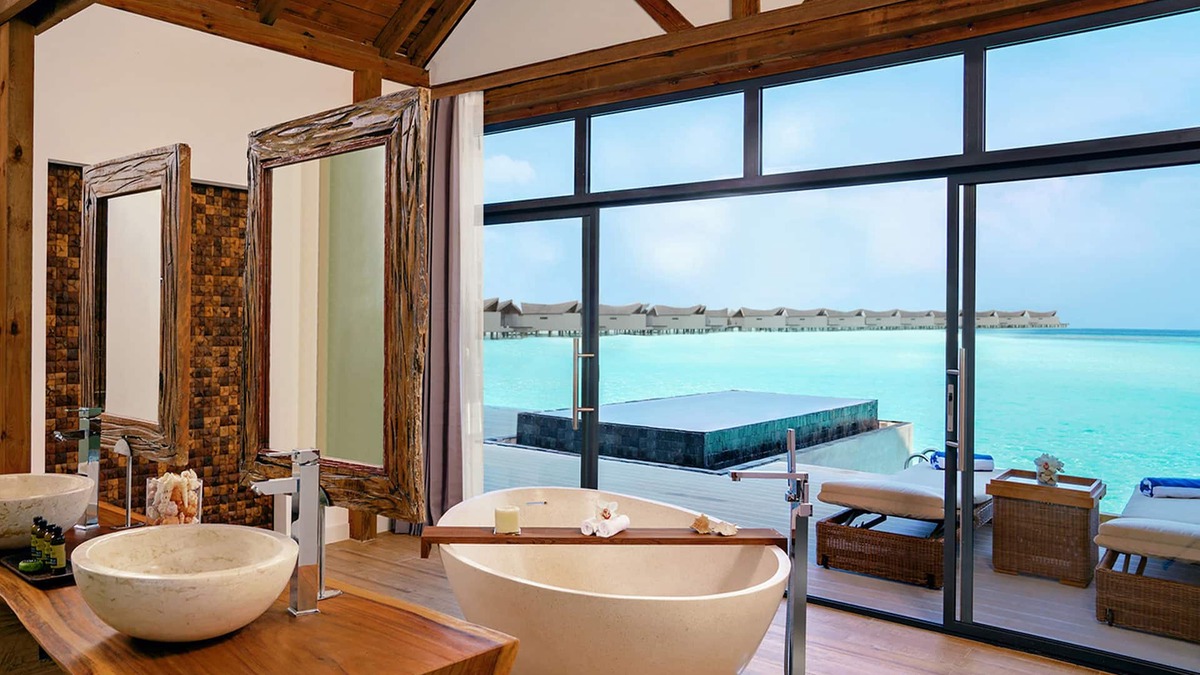 Kuredhivaru Resort | Kuredhivaru Resort & Spa Maldives