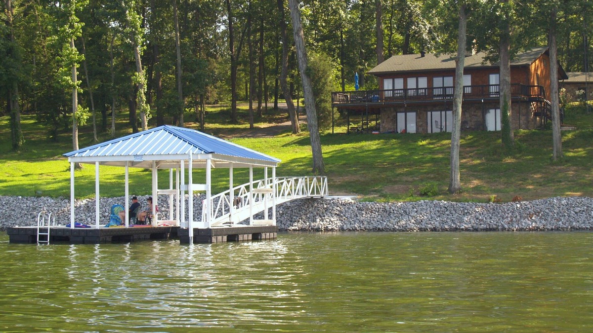 Almo House | KY Lake Arts & Crafts Cedar Shake Home/On-site Boat Rentals with Private Dock