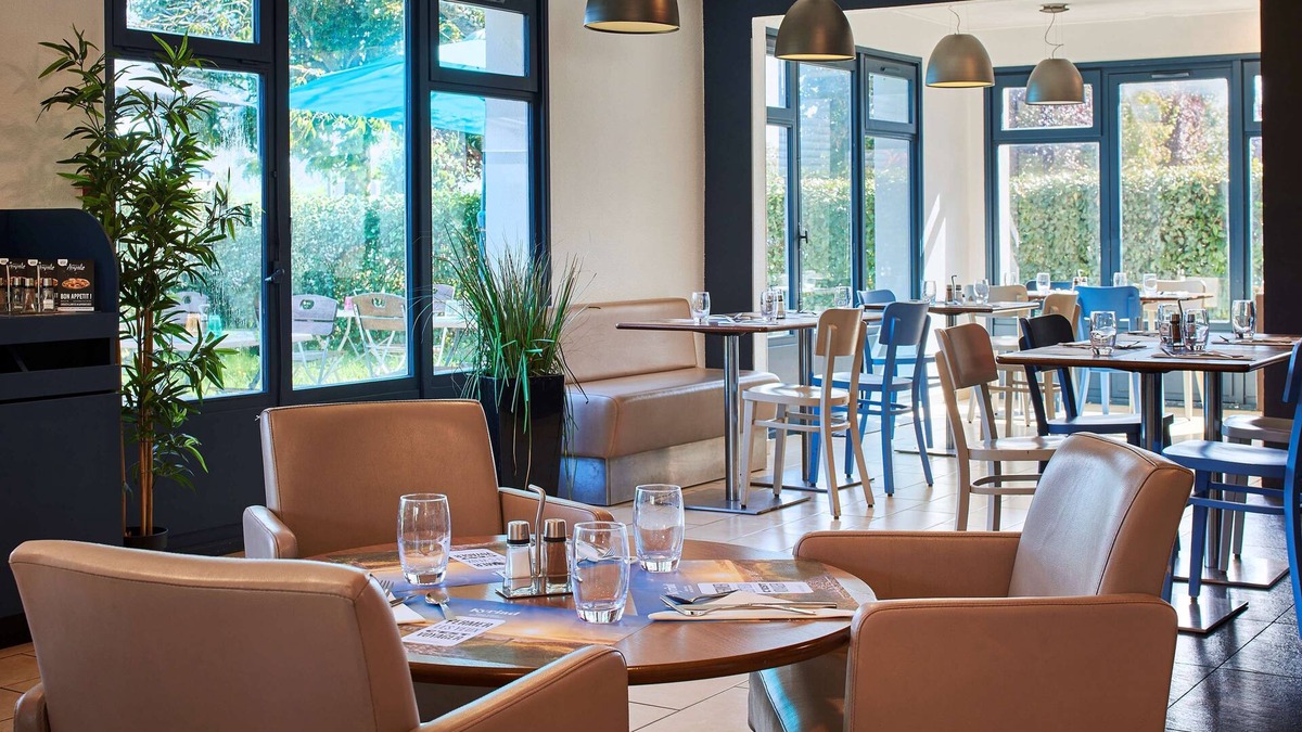 Brie-Comte-Robert Hotel | Kyriad Brie Comte Robert