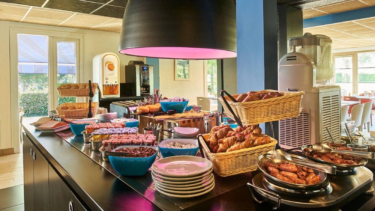 La Creche Hotel | Kyriad Niort Est - La Crèche