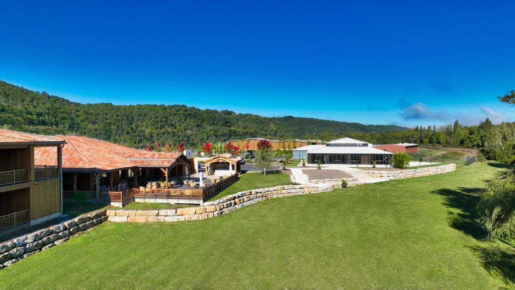 Boulazac-Isle-Manoire Hotel | KYRIAD Périgueux - Boulazac