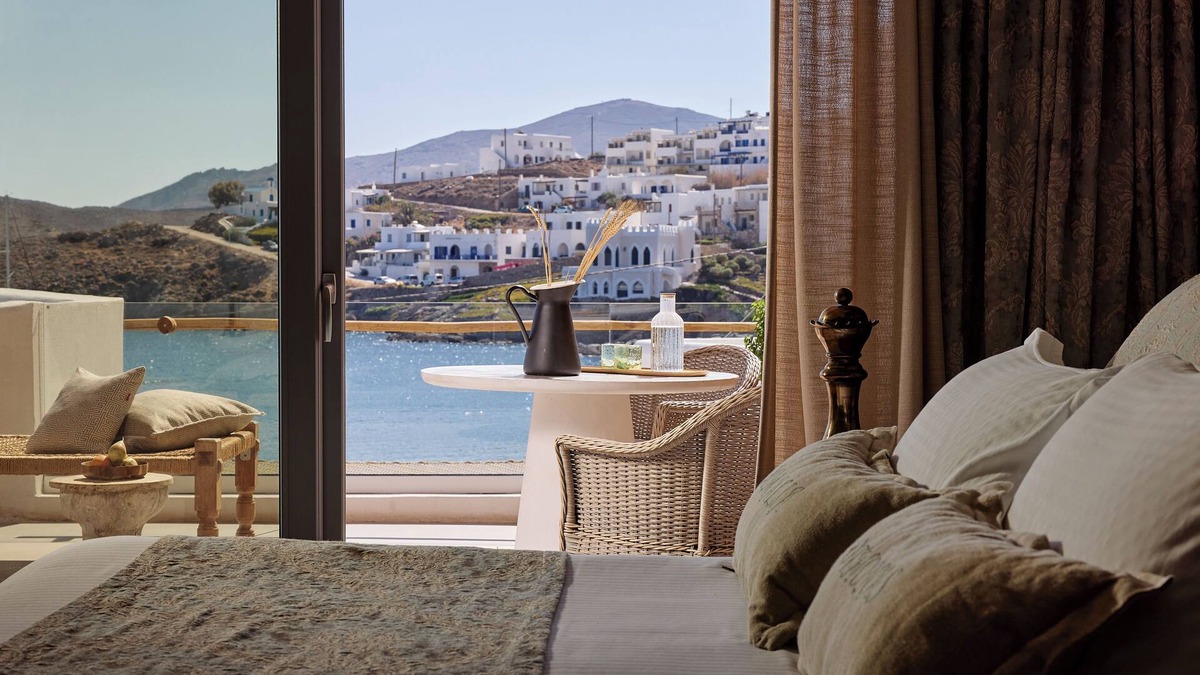 Loutra Hotel | Kythnos Bay Hotel