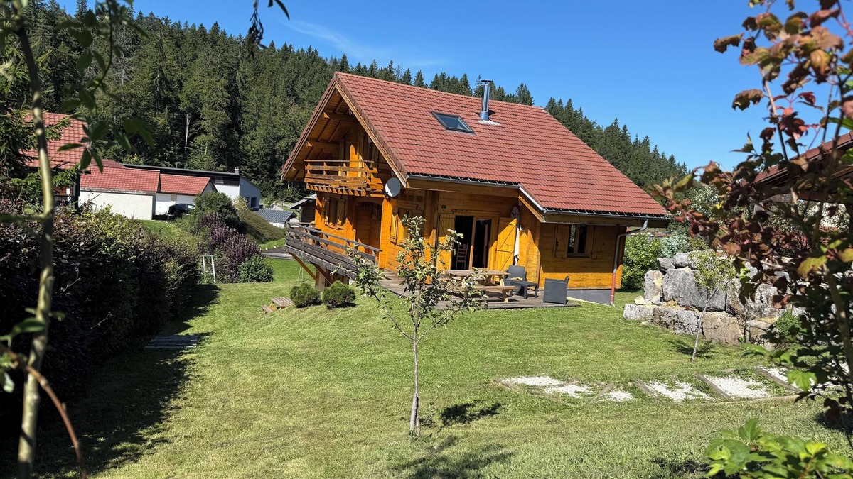 Premanon Ski Chalet | L'écrin des Epicèas chalet sleeps 9