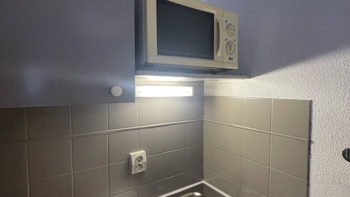 Port Marianne Apartment | L'étape : Studio Tout Équipé au Bord de L'eau