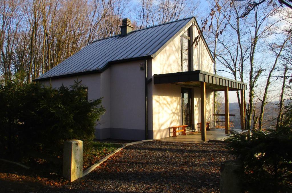 Huy House | l'abri'gîte sous les arbres