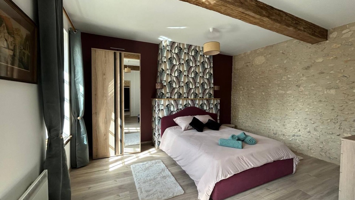 Beaumont-les-Autels House | l'Ancestral character house
