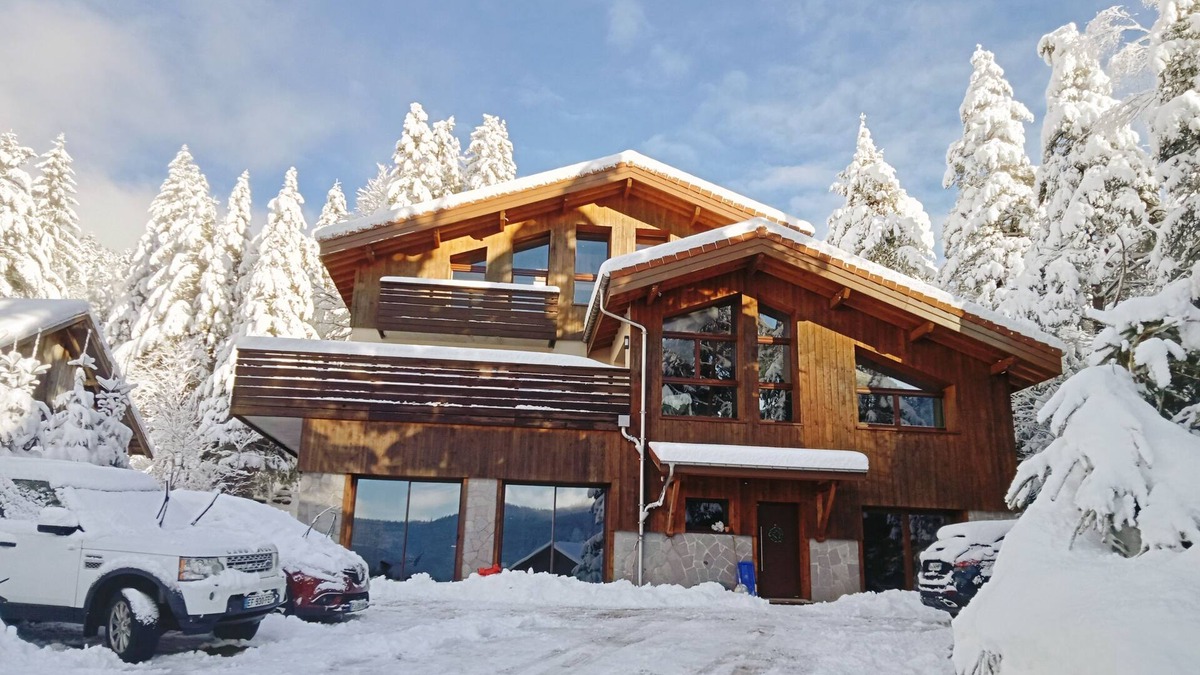 La Bresse Ski Chalet | L'eau Vive. Chalet with indoor pool. Ideal for families.