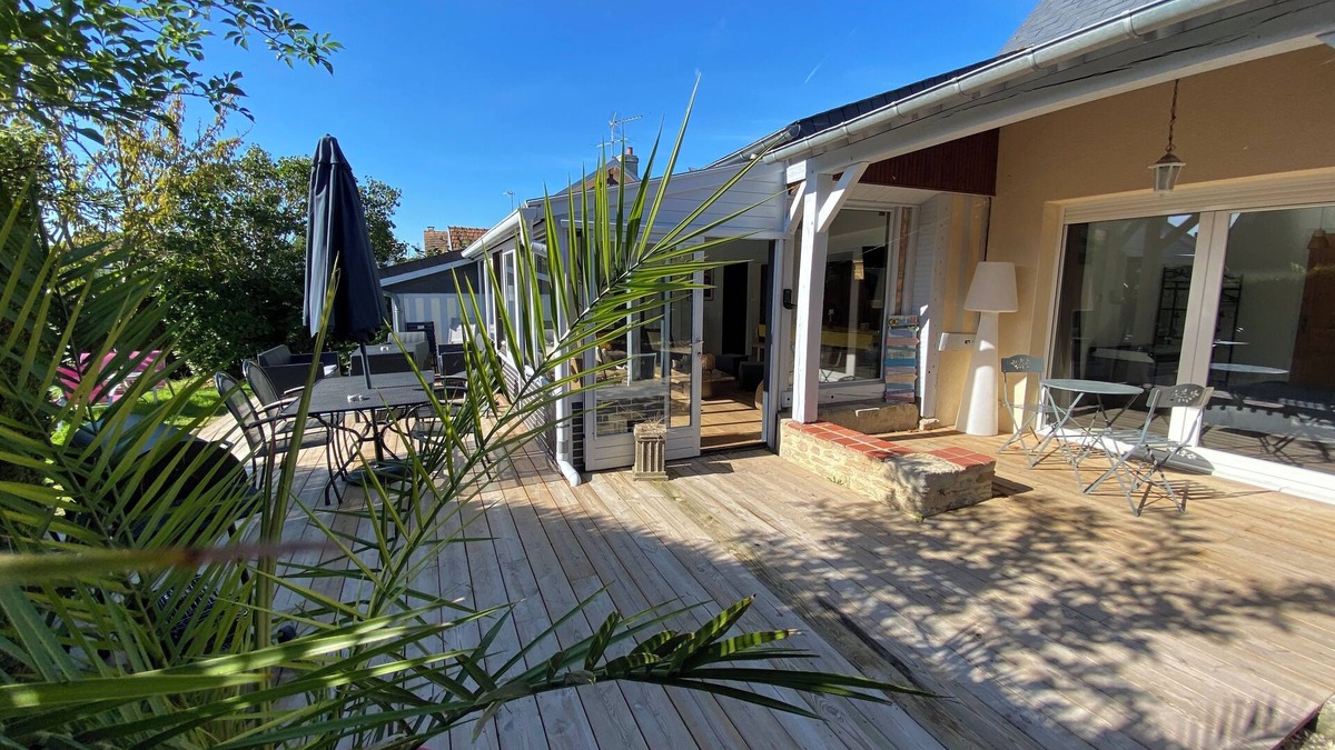 Merville-Franceville-Plage House | L'Echo des pins, 7 mins walk from Merville Franceville beach
