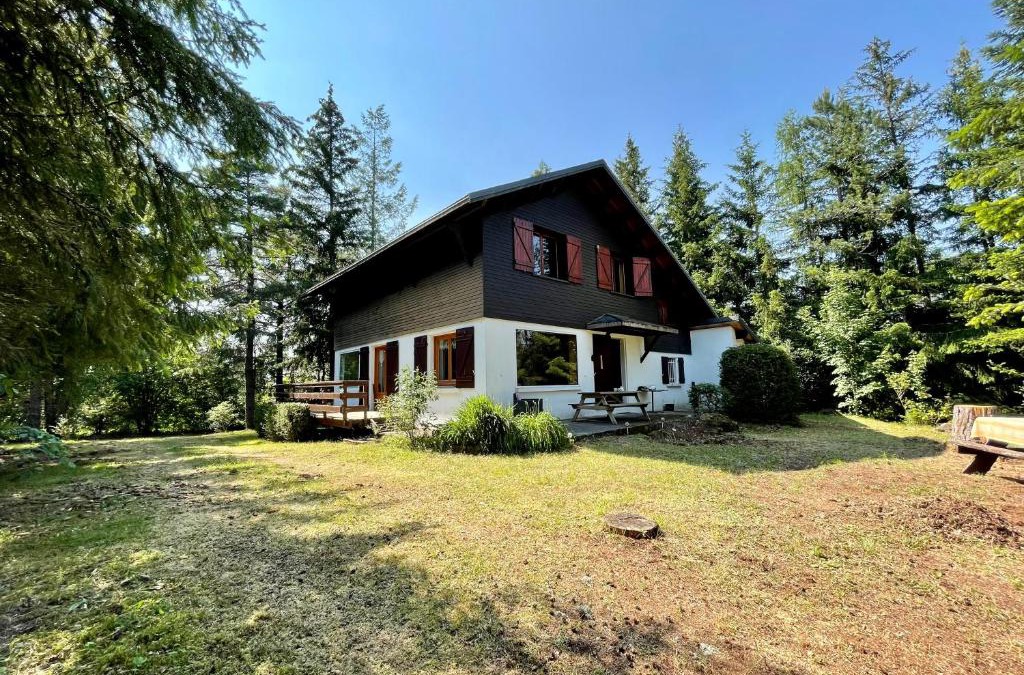 Saint-Sauveur-Camprieu Ski Chalet | L'Ecrin des neiges