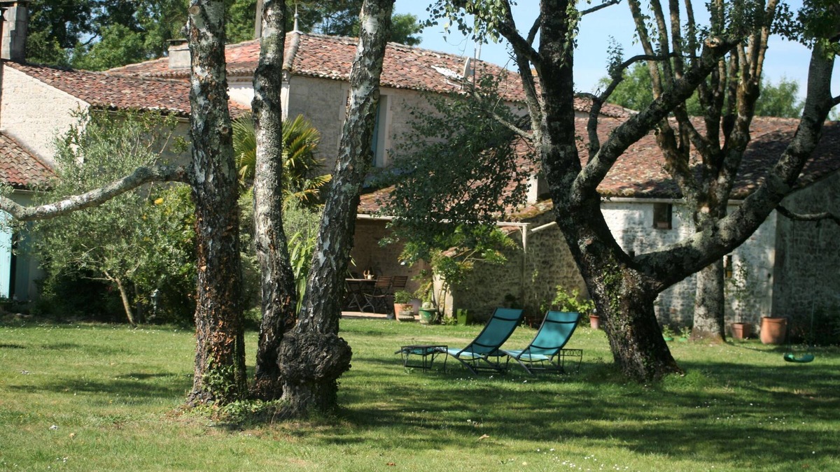 Thezac House | L'Embellie charentaise house between sea and land 11 people swimming pool