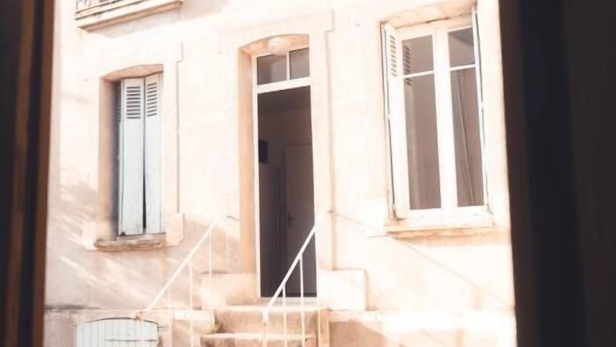 Tours House | L'Etape - La Maison des amis