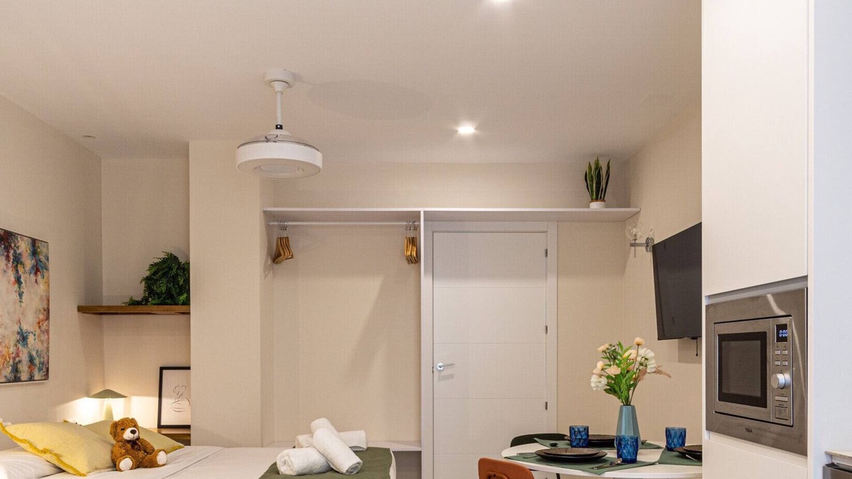 Ciutat Jardi Apartment | l'Explorador Andrés D - Estudio con encanto por 4