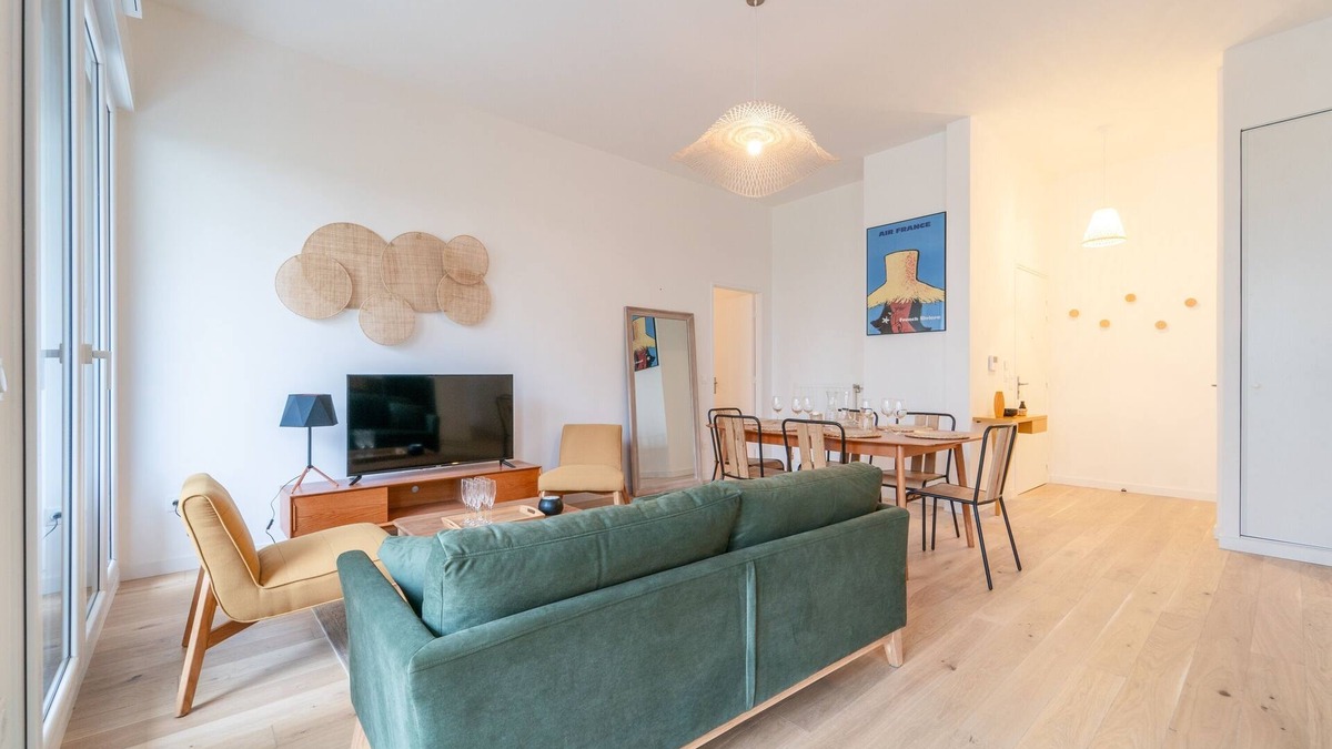 Zone d'amenagement concerte des Docks Apartment | L'Exupéry- Parking privé et à 15min de Paris