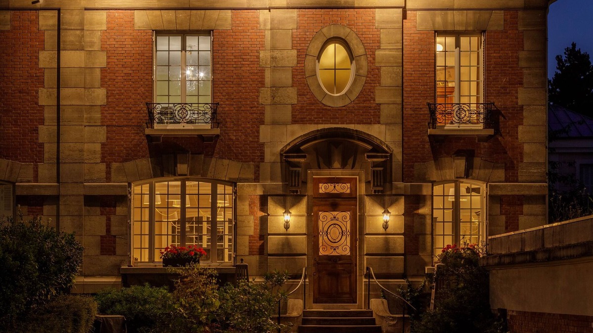 Asnieres-sur-Seine Bed & Breakfast | L'Hôtel Particulier
