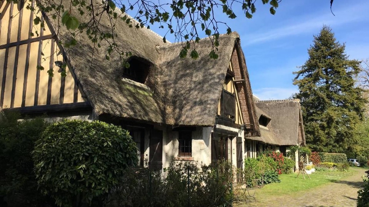 Hardencourt-Cocherel House | L'Ile Normande