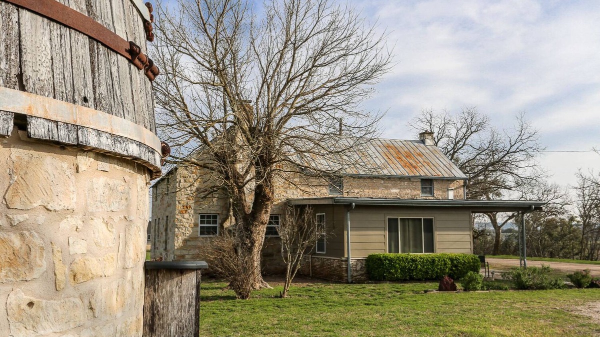 Harper Other | L&L River Haus | 2/2 Country Farmhouse | River Access | Hill Country Views