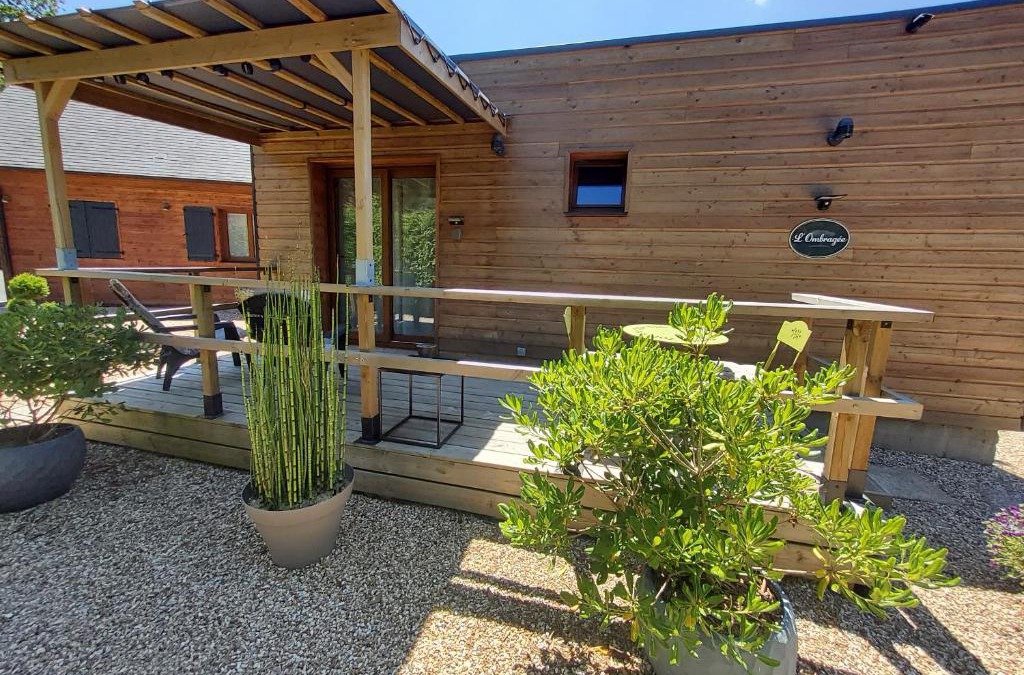 Courtonne-la-Meurdrac Bed & Breakfast | L’Ombragée Au Doux Refuge