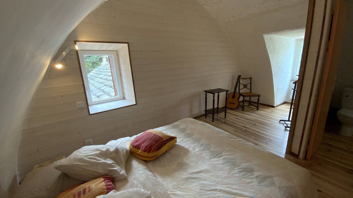 Saint-Georges-de-Levejac Bed & Breakfast | L'Oustaliere, ANNE room, spa and sauna access