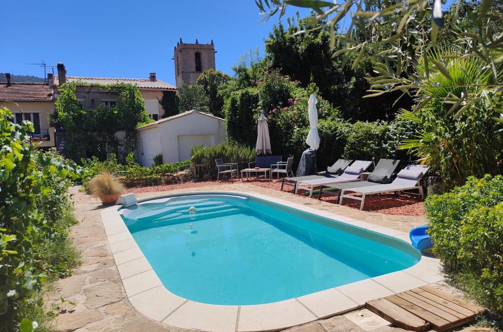 Signes Apartment | L'OUSTAOU