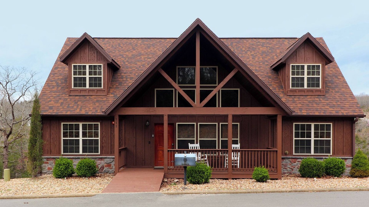 Reeds Spring Cabin | L136, 4-Br, 4-Bath Luxury Cabin w/Fast WiFi, AC in Beautiful Stonebridge Resort