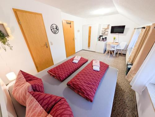 Lichtenhain Apartment | L4 - Urlaubsmagie - Kleine Wohnung am Wanderweg