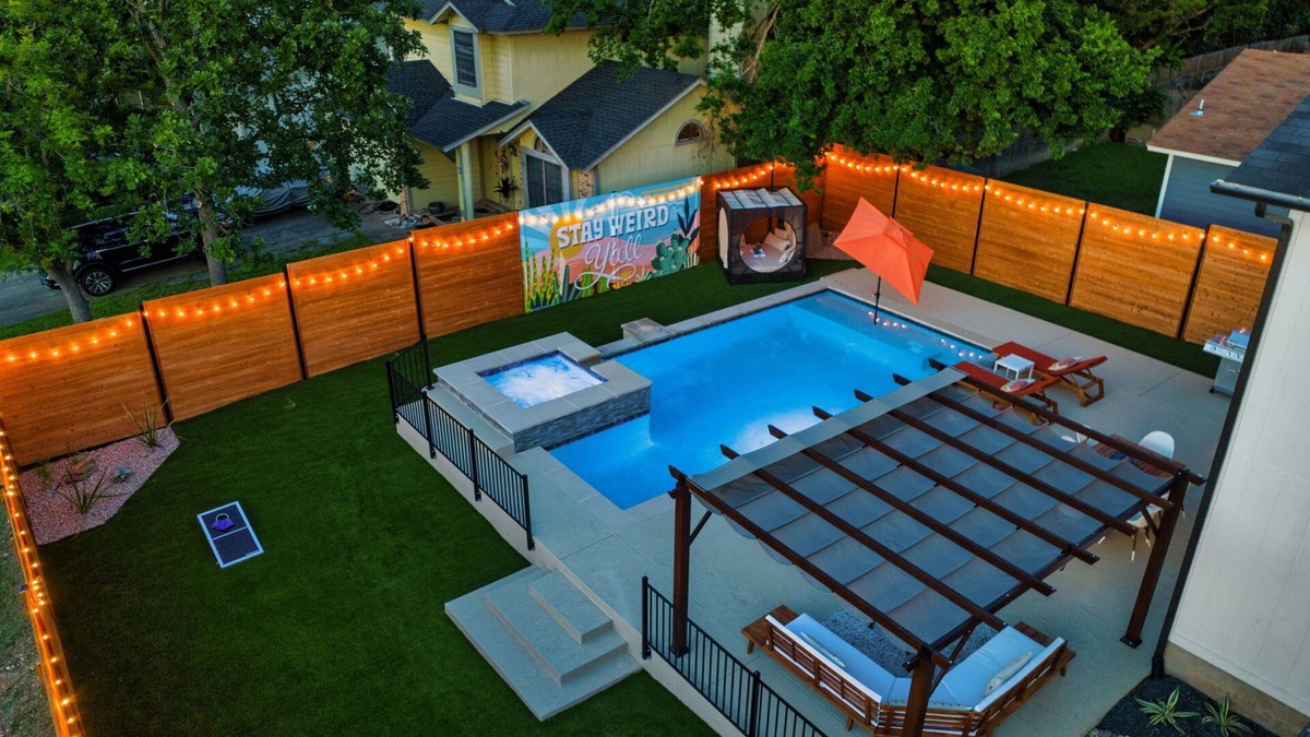Maple Run House | ~La Alexandria~ Heated Spa|Fire Pit|Movie Theater
