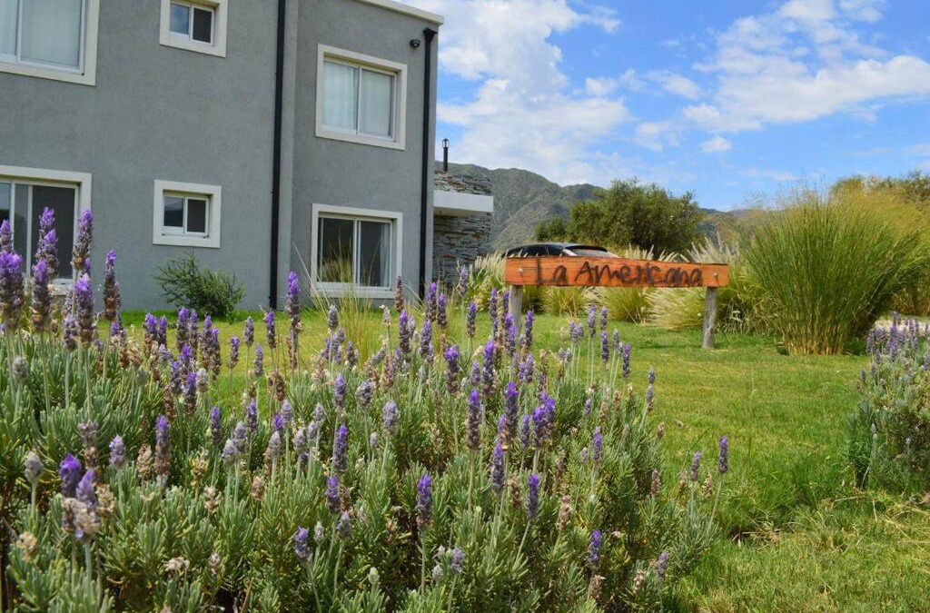 Lujan House | La Americana, casa entre sierras