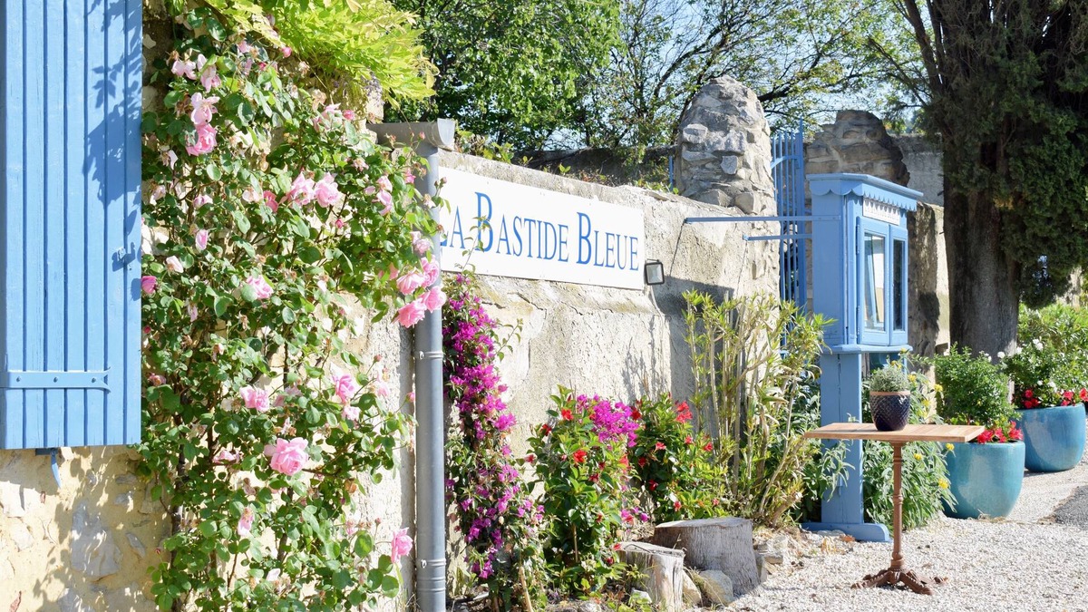 Seguret Hotel | La Bastide Bleue