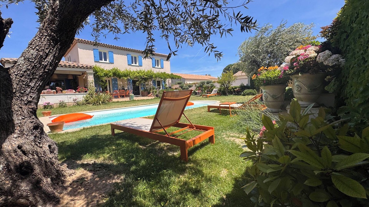 Plan-d'Orgon Other | La Bastide des Romarins, In Provence in the heart of the Alpilles for 6 People
