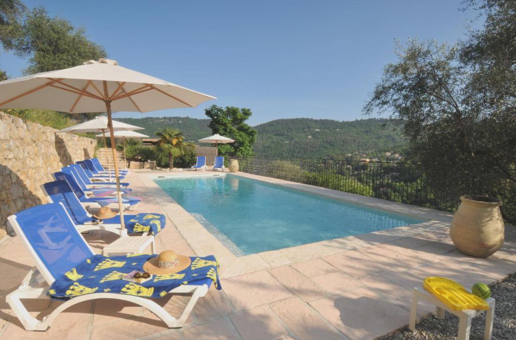 Le Bar-sur-Loup Apartment | La Bastide Saint Christophe