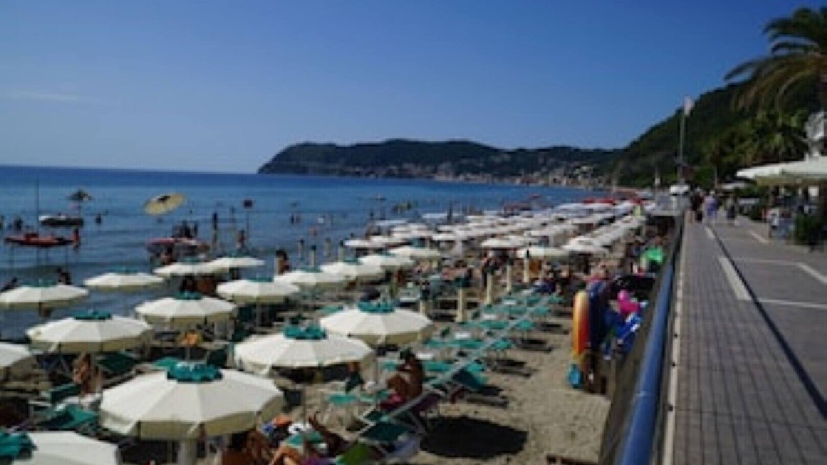 Varavo Superiore Apartment | La Bella' in country house160sqm, pool, air conditioning, wifi, video360 degrees
