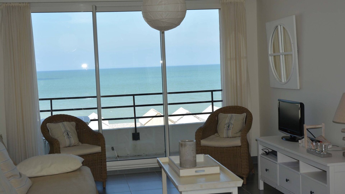 Cayeux-sur-Mer Apartment | LA BRISE MARINE: Cayeux sur Mer apartment T3 sea front breathtaking view