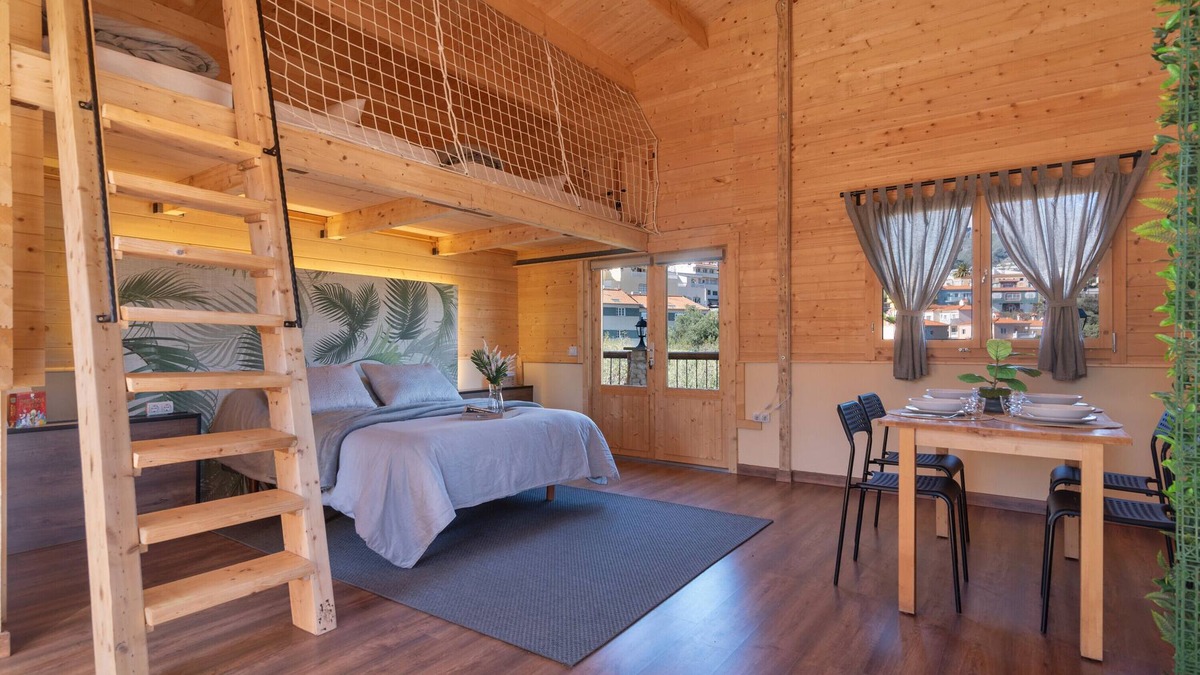 Las Vegas Cabin | 'La Cabaña El Refugio De Las Vegas' with Mountain View, Wi-Fi and Air Conditioning