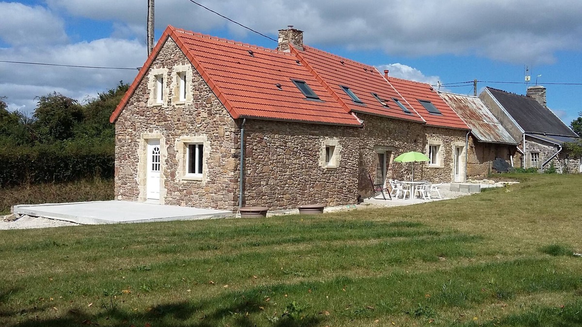 Crasville House | La Cahutte de la Maison Malherbe