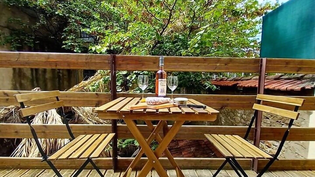 Hyeres City Centre Apartment | La Calme Terrasse