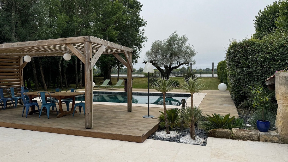 Camblanes-et-Meynac Villa | La camblanaise, a unique escape on the banks of the Garonne