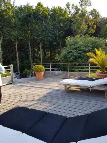 Cleder Bed & Breakfast | La Canopée des Pins