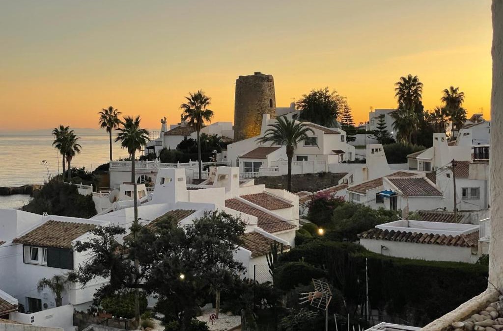 Bahia Dorada Apartment | La Casa de Colores