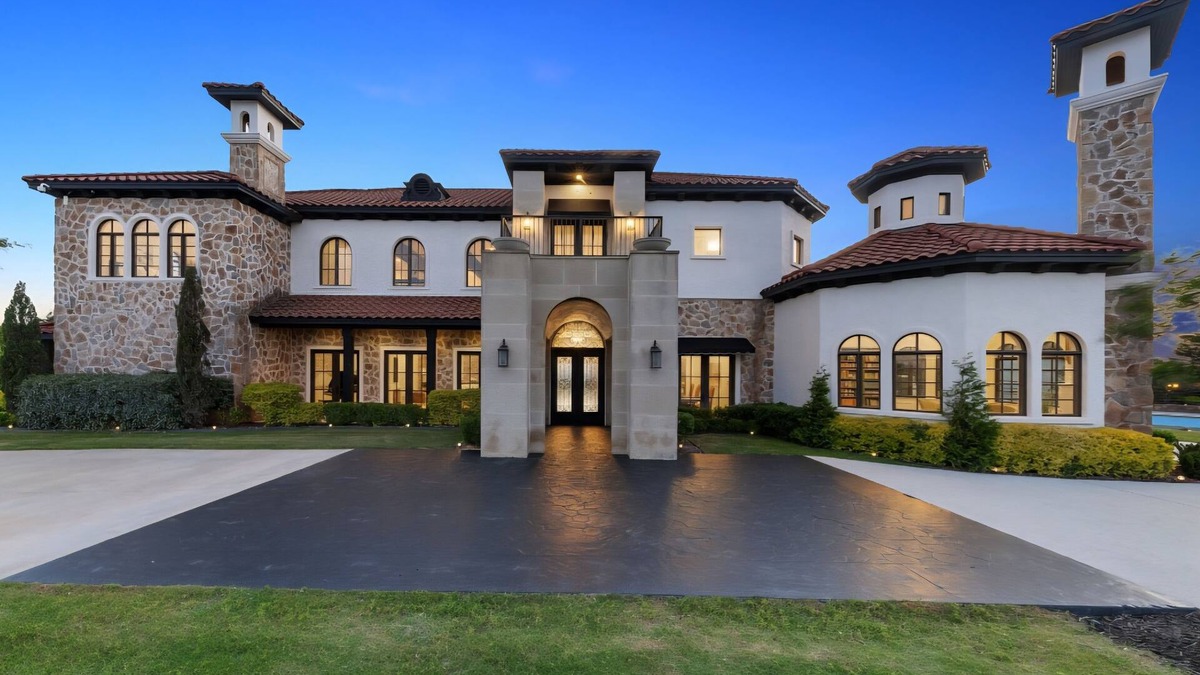 Decatur House | LA CASA DE FE-Spanish Manion on 25 acre estate,