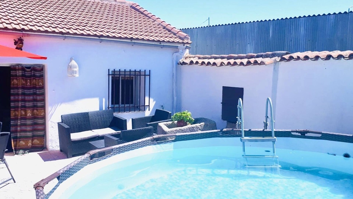 Alcabon House | LA CASA DE LOS LIRIOS