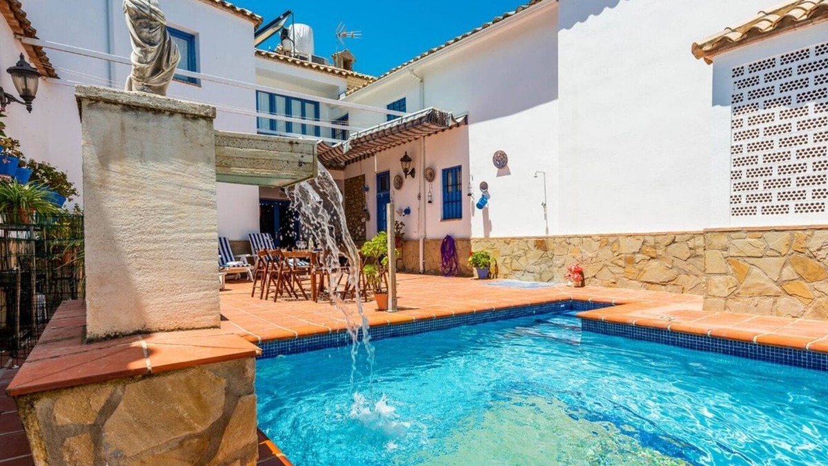 Encinas Reales Villa | La Casa de Maíta Encinas Reales by Ruralidays