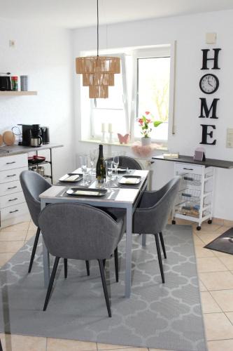 Oberschledorn Apartment | La Casa