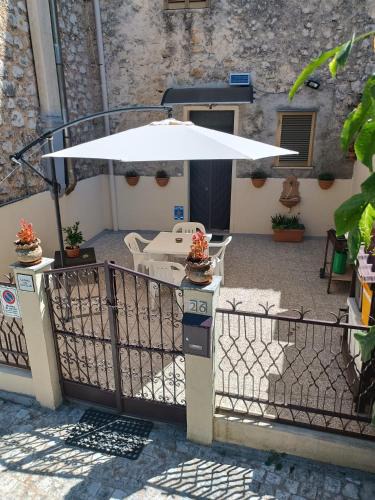 Alvito House | La Casa del Castello